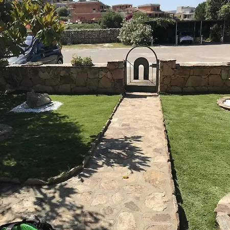 Via Genova 1480 * Сан-Теодоро